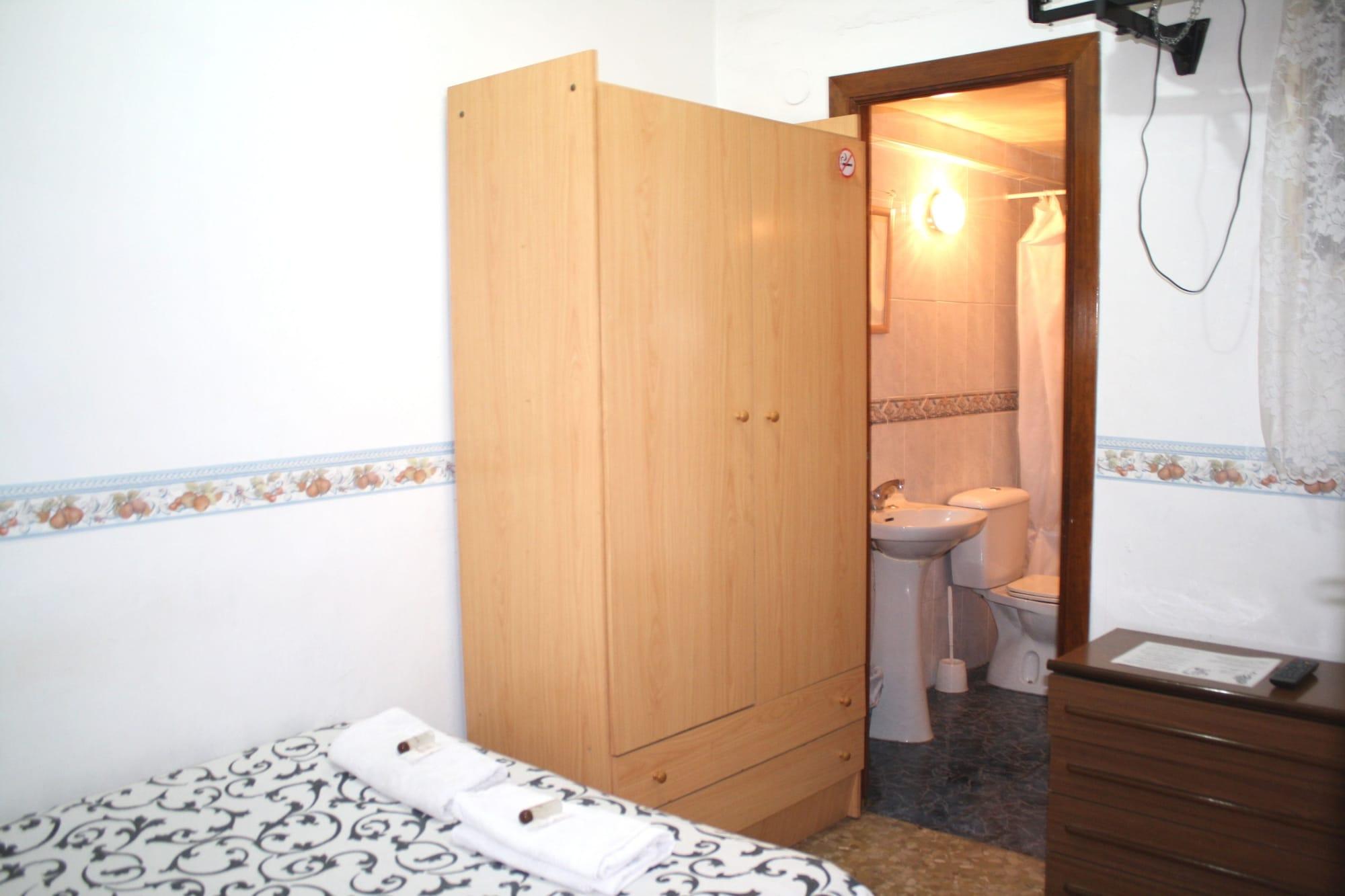 Ab Pension Granada Esterno foto